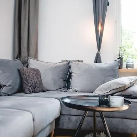 Stylowy W Centrum Sopotu Z Projektorem * Сопот